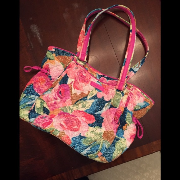 vera bradley iconic glenna small shoulder bag
